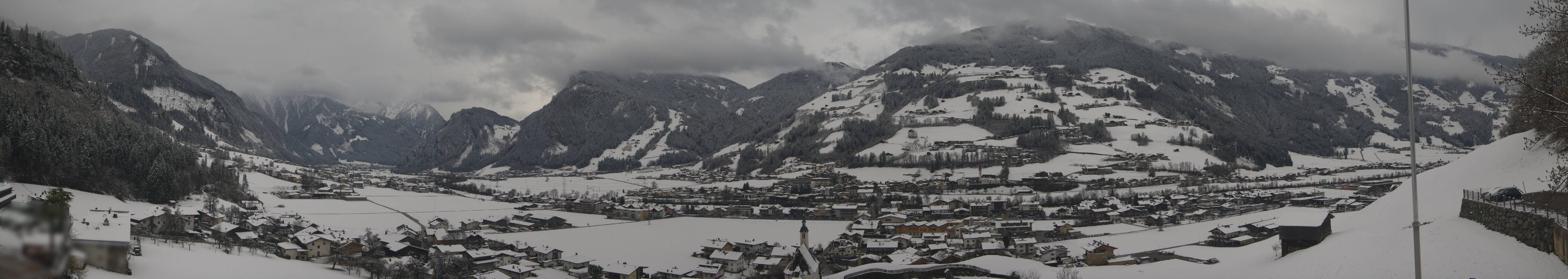 Archiv Foto Webcam Blick von Bichl auf Mayrhofen