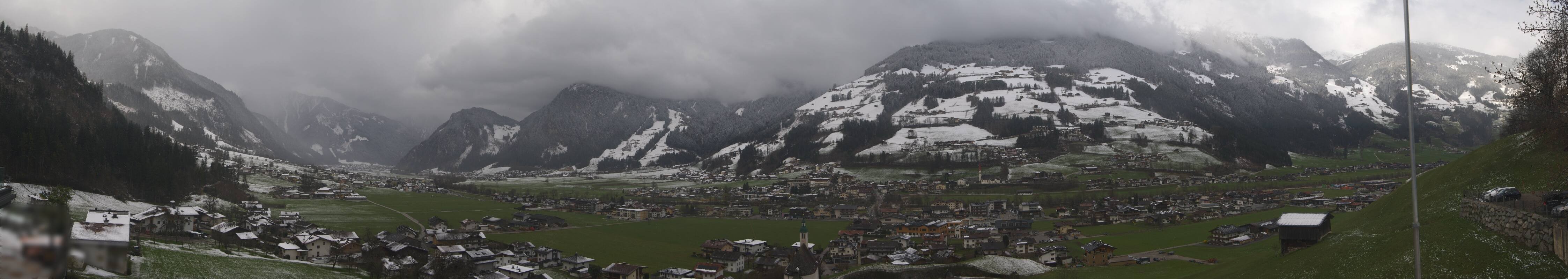 Archiv Foto Webcam Blick von Bichl auf Mayrhofen