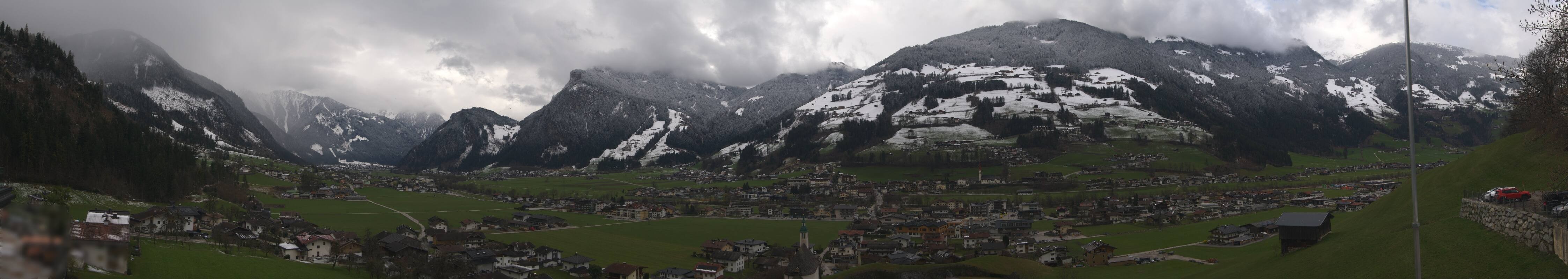 Archiv Foto Webcam Blick von Bichl auf Mayrhofen