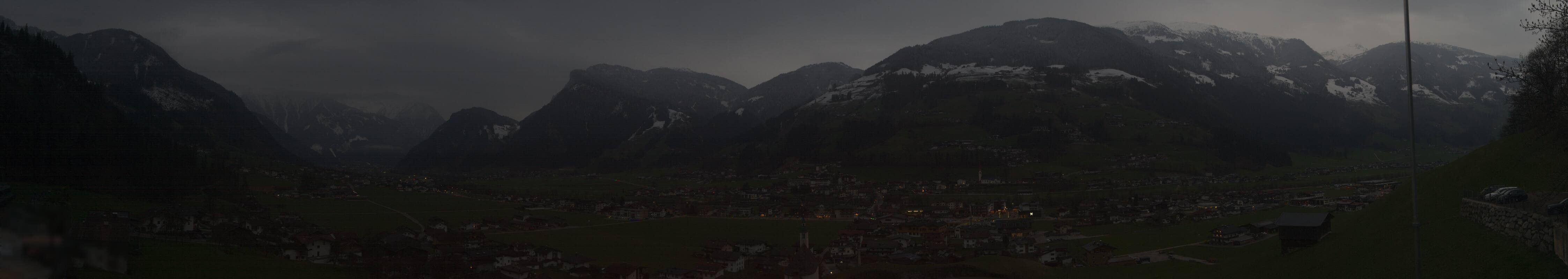 Archiv Foto Webcam Blick von Bichl auf Mayrhofen
