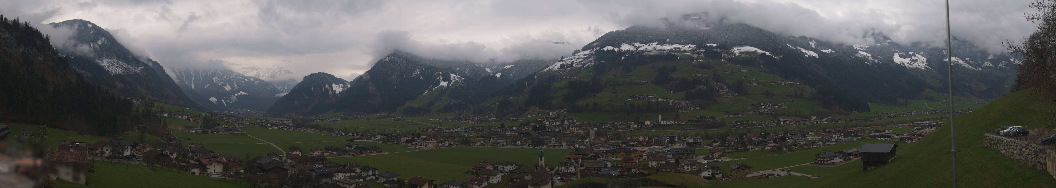 Archiv Foto Webcam Blick von Bichl auf Mayrhofen