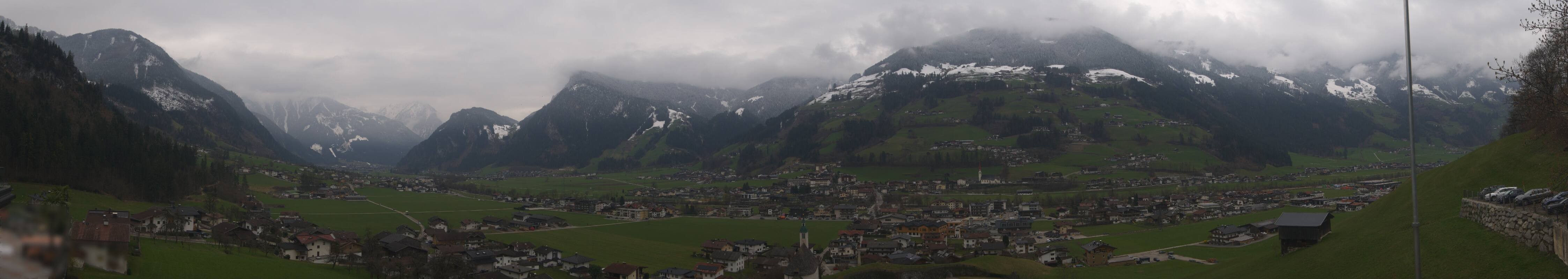 Archiv Foto Webcam Blick von Bichl auf Mayrhofen