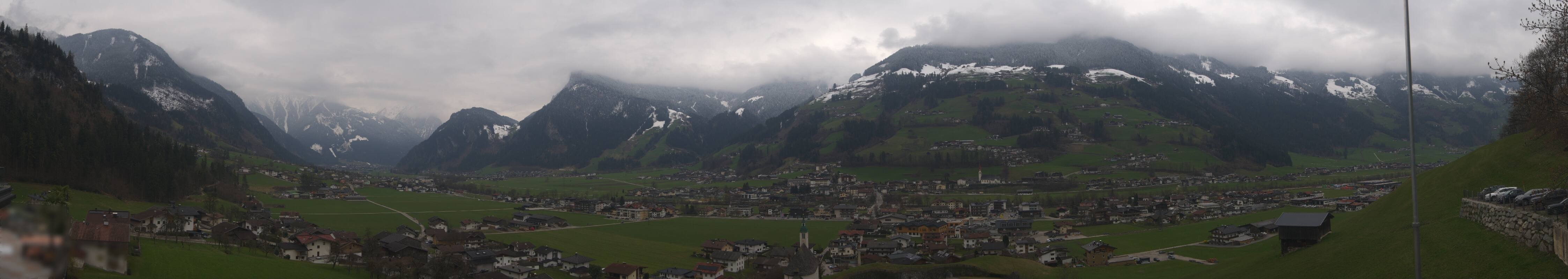 Archiv Foto Webcam Blick von Bichl auf Mayrhofen