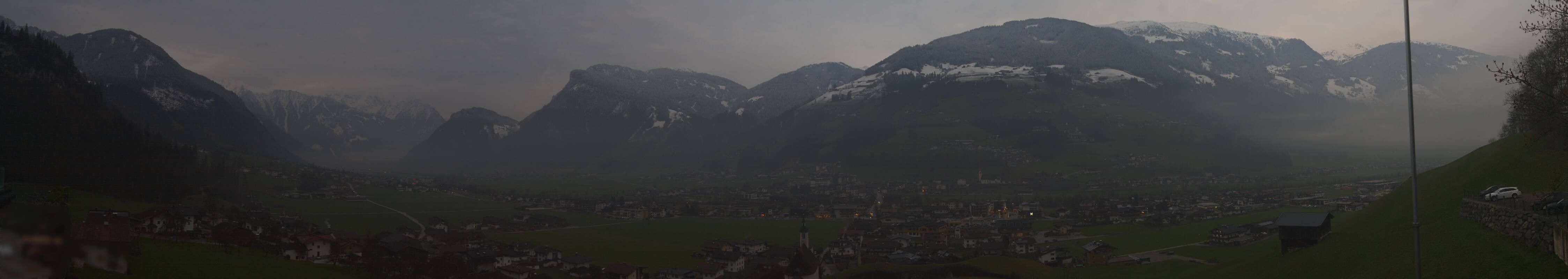 Archiv Foto Webcam Blick von Bichl auf Mayrhofen