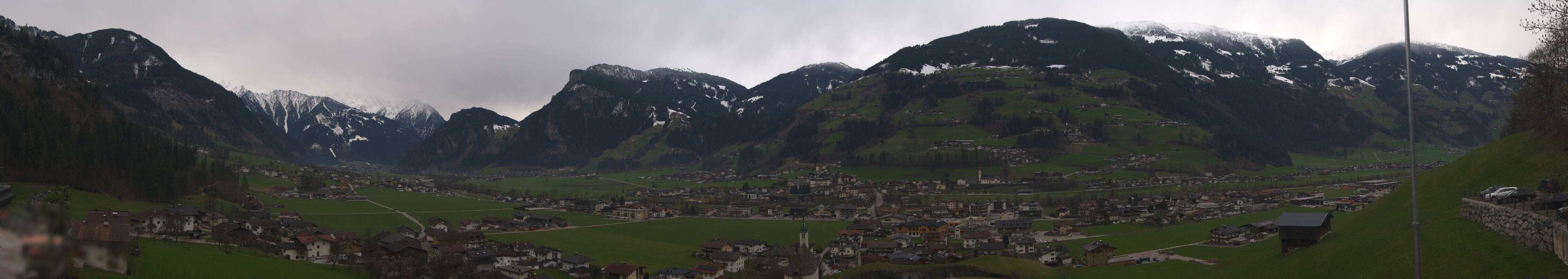 Archiv Foto Webcam Blick von Bichl auf Mayrhofen