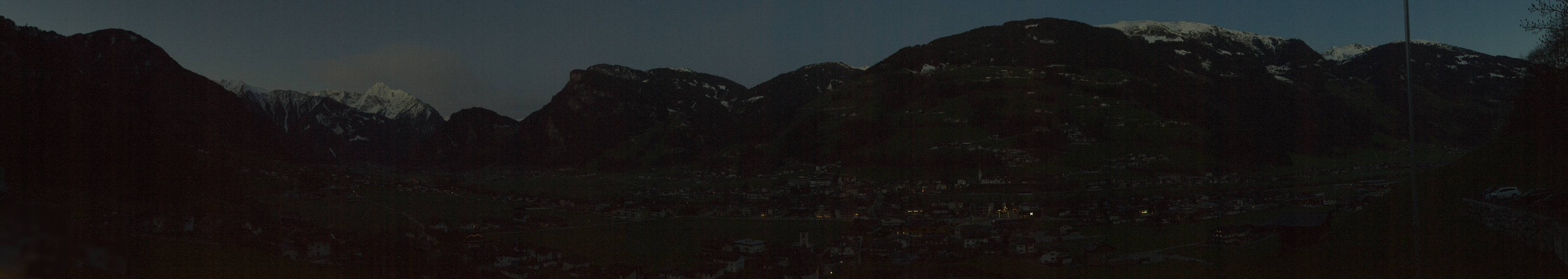 Archiv Foto Webcam Blick von Bichl auf Mayrhofen