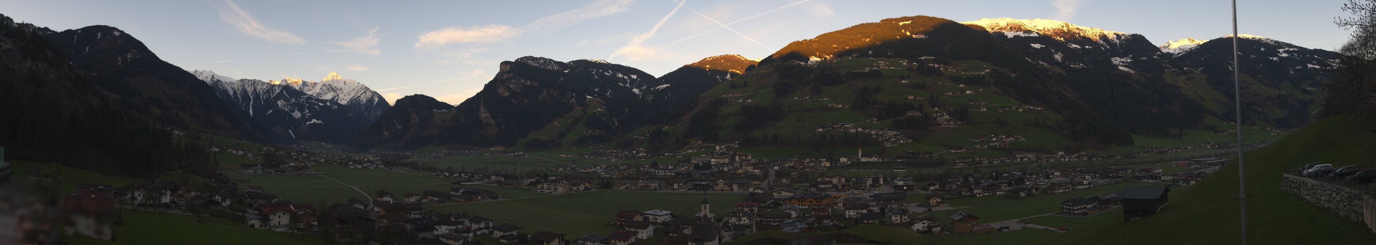 Archiv Foto Webcam Blick von Bichl auf Mayrhofen