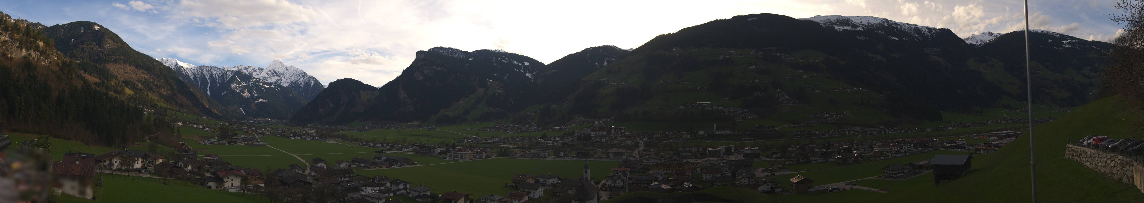 Archiv Foto Webcam Blick von Bichl auf Mayrhofen