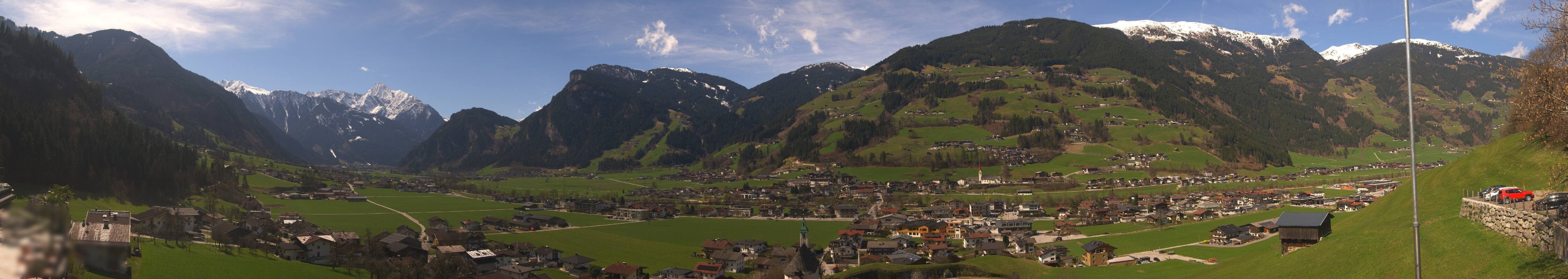 Archived image Webcam Panoramic View Mayrhofen