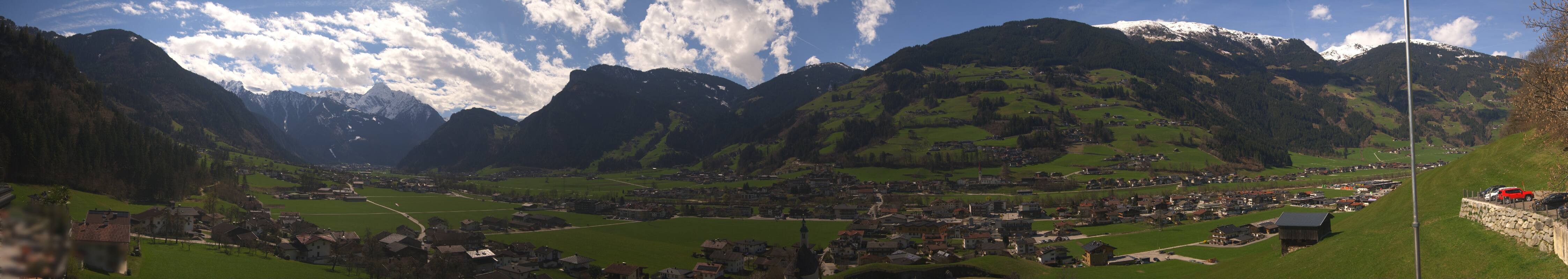Archived image Webcam Panoramic View Mayrhofen