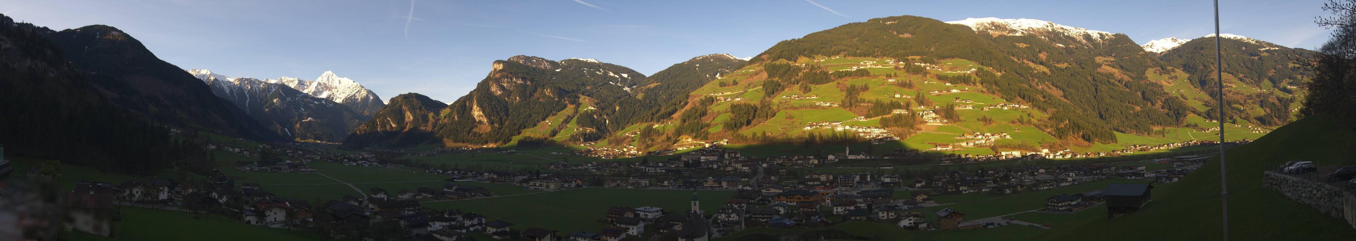 Archiv Foto Webcam Blick von Bichl auf Mayrhofen