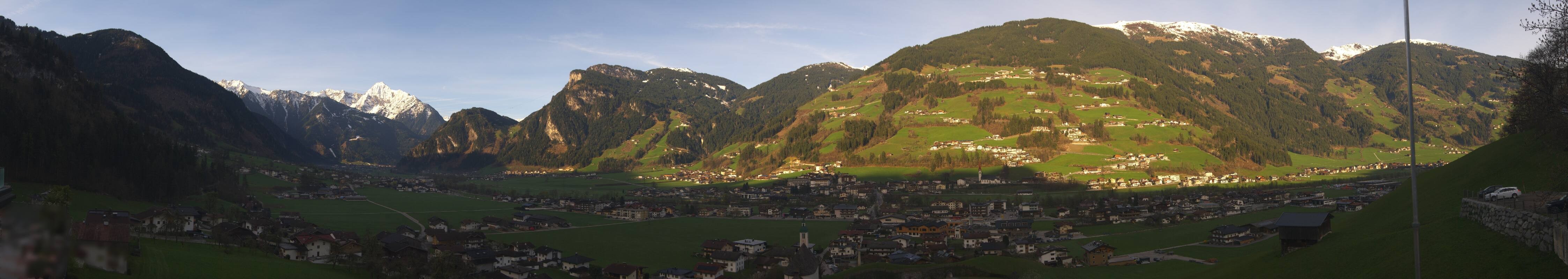 Archiv Foto Webcam Blick von Bichl auf Mayrhofen