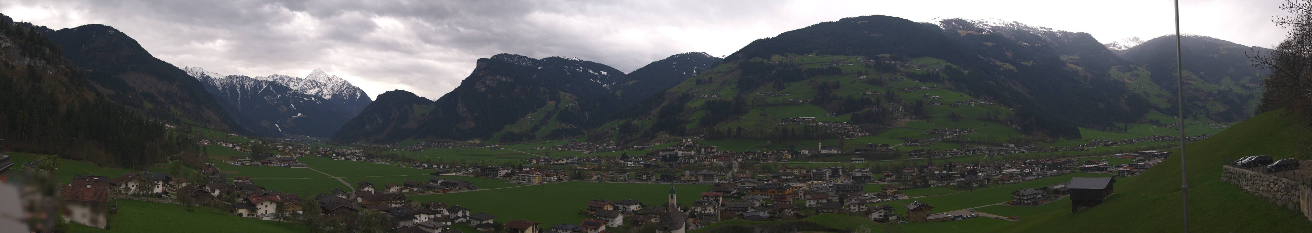 Archiv Foto Webcam Blick von Bichl auf Mayrhofen