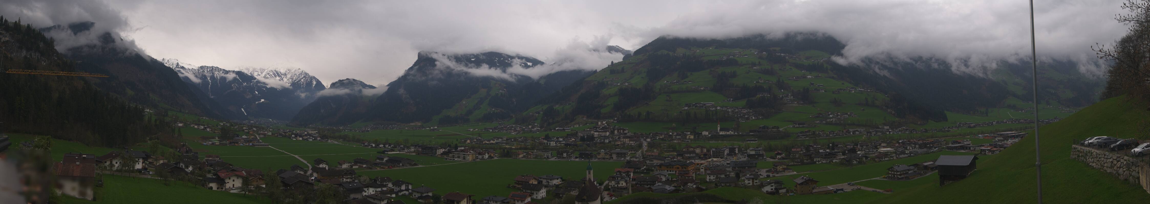 Archiv Foto Webcam Blick von Bichl auf Mayrhofen