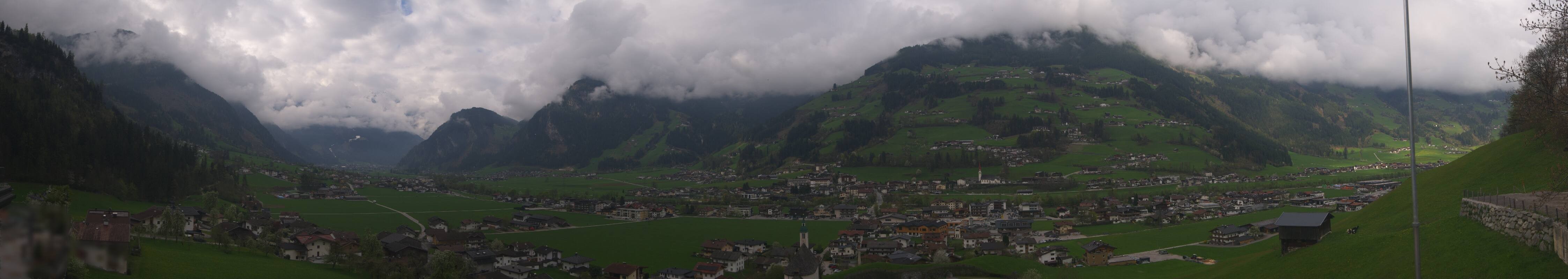 Archiv Foto Webcam Blick von Bichl auf Mayrhofen
