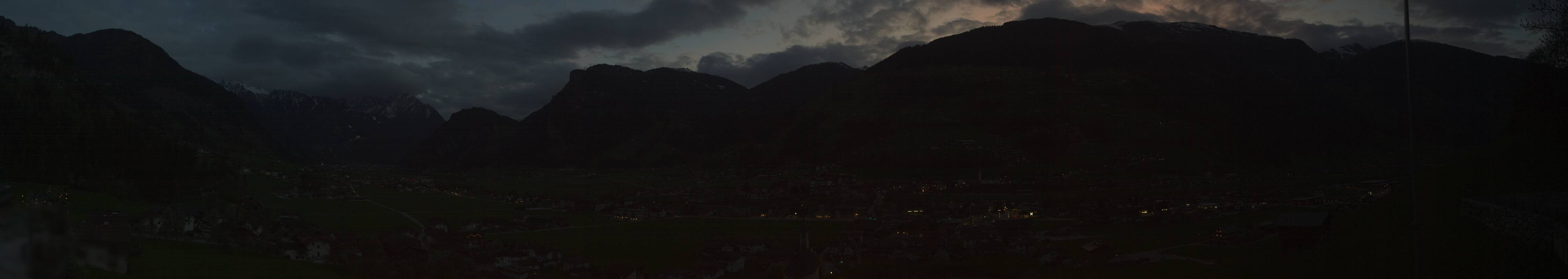 Archived image Webcam Panoramic View Mayrhofen