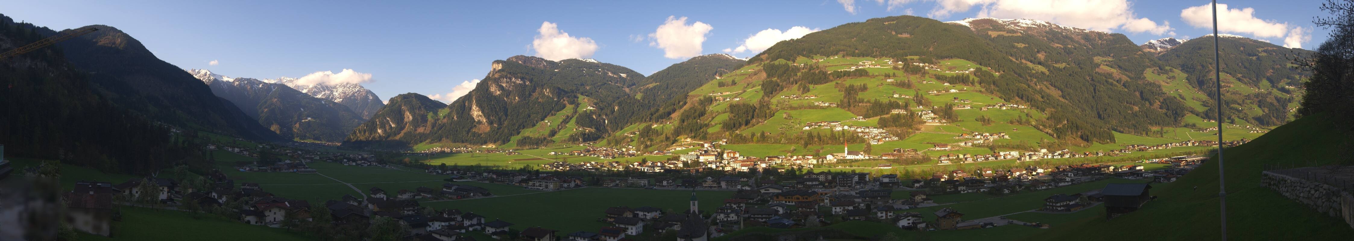 Archiv Foto Webcam Blick von Bichl auf Mayrhofen