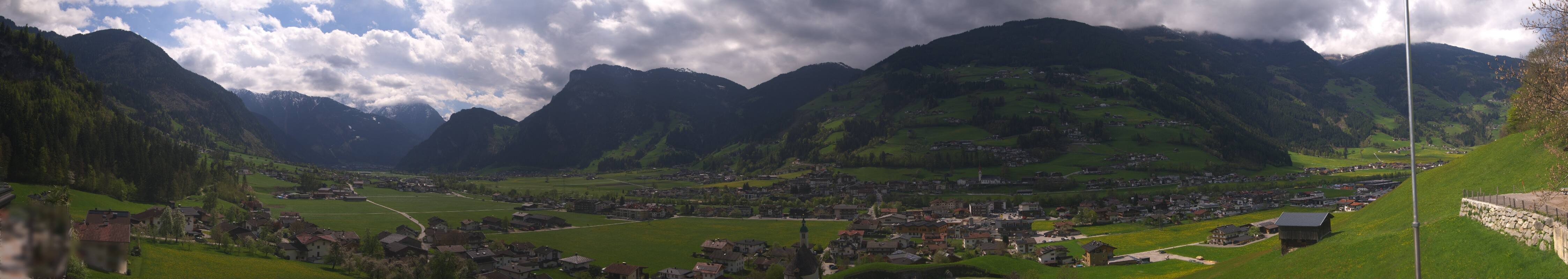 Archiv Foto Webcam Blick von Bichl auf Mayrhofen