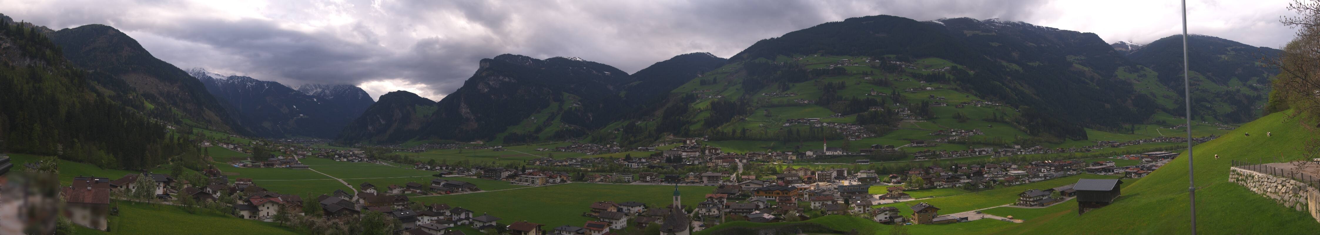 Archiv Foto Webcam Blick von Bichl auf Mayrhofen