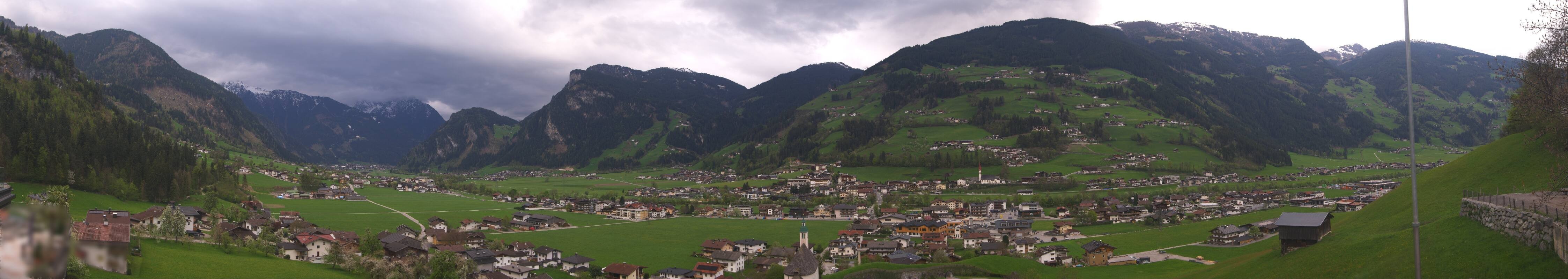 Archiv Foto Webcam Blick von Bichl auf Mayrhofen