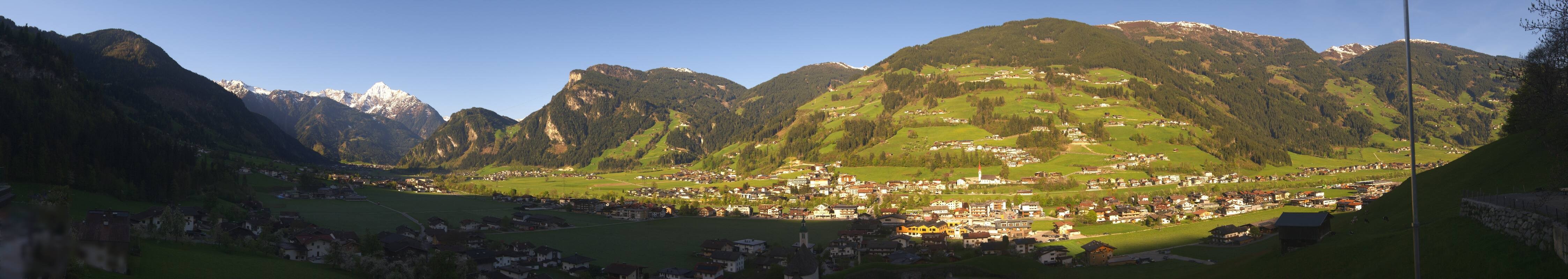 Archiv Foto Webcam Blick von Bichl auf Mayrhofen