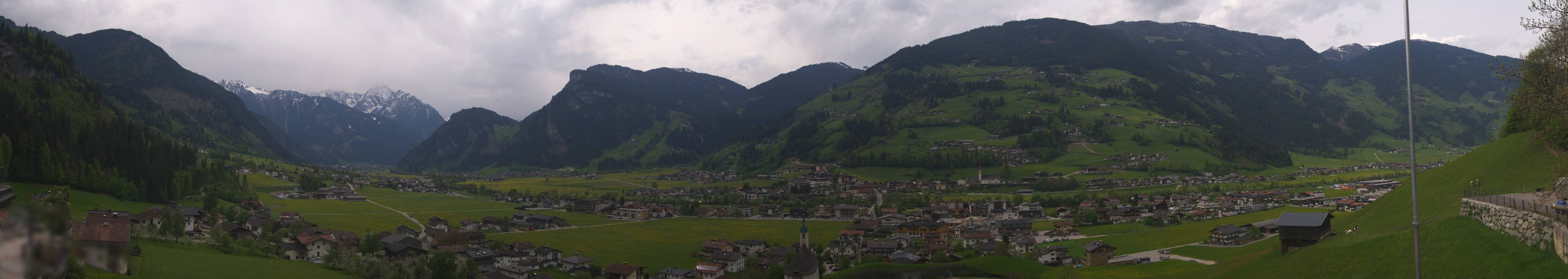 Archiv Foto Webcam Blick von Bichl auf Mayrhofen