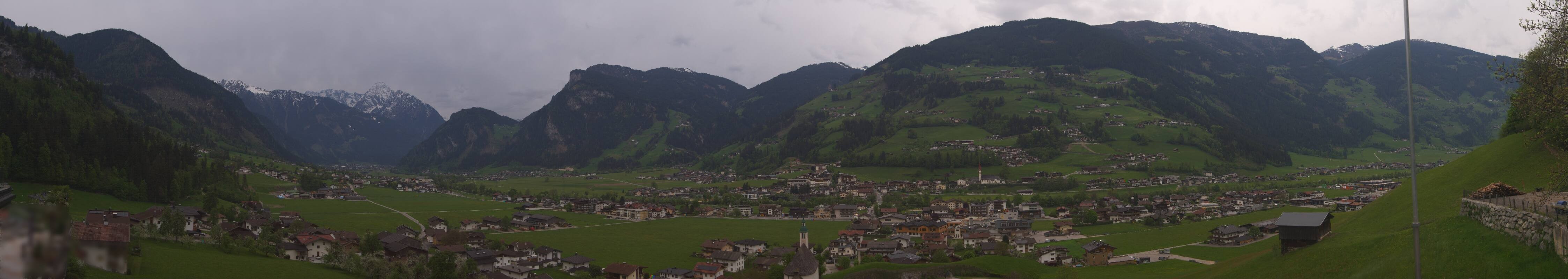 Archiv Foto Webcam Blick von Bichl auf Mayrhofen