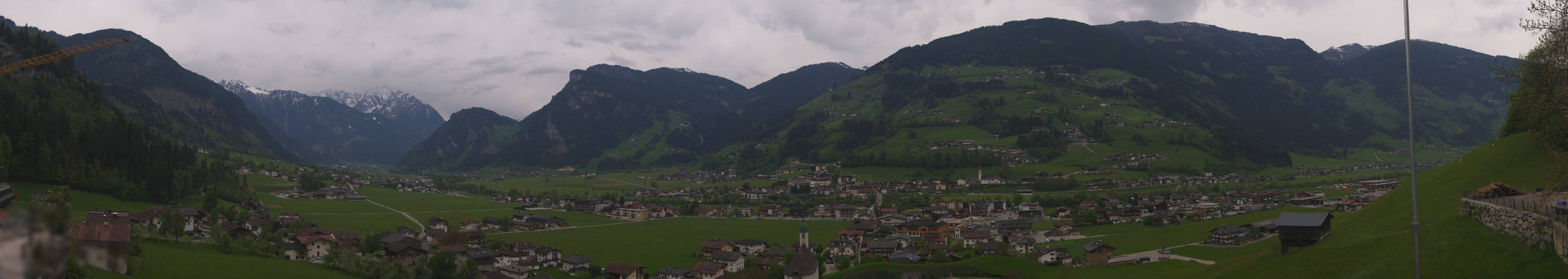 Archiv Foto Webcam Blick von Bichl auf Mayrhofen