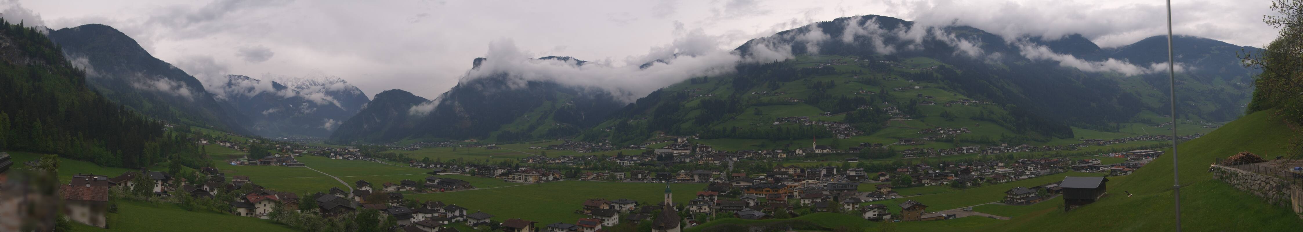 Archiv Foto Webcam Blick von Bichl auf Mayrhofen