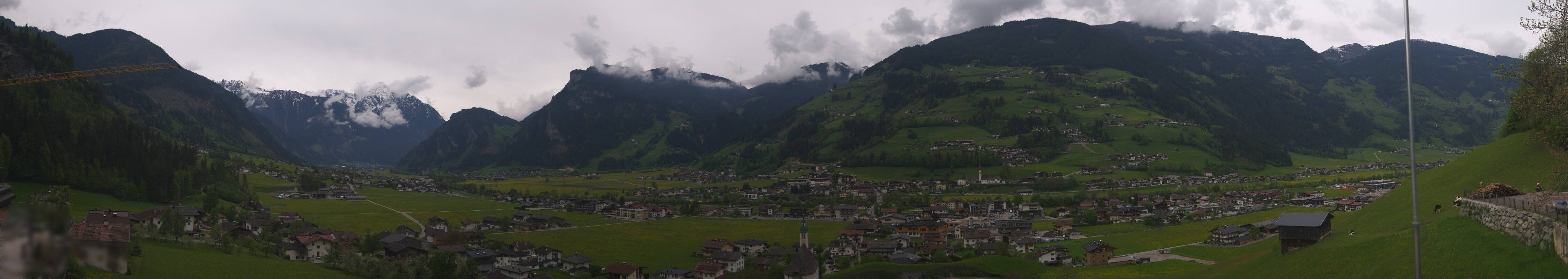 Archiv Foto Webcam Blick von Bichl auf Mayrhofen