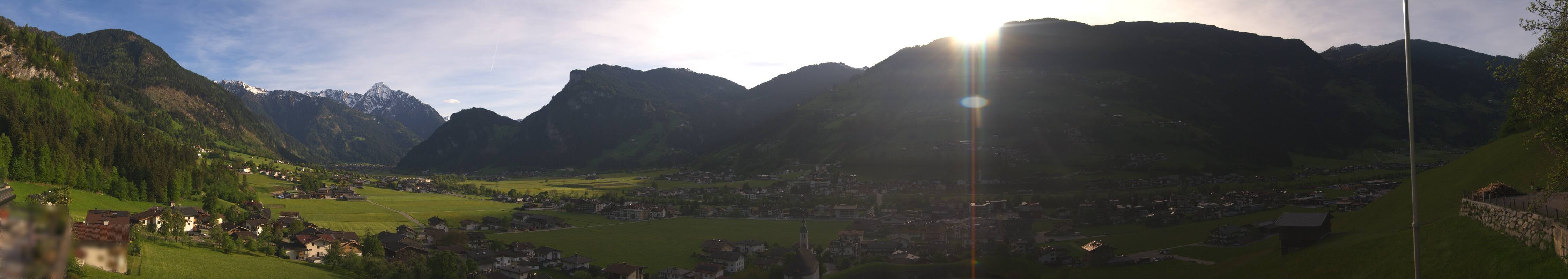 Archiv Foto Webcam Blick von Bichl auf Mayrhofen
