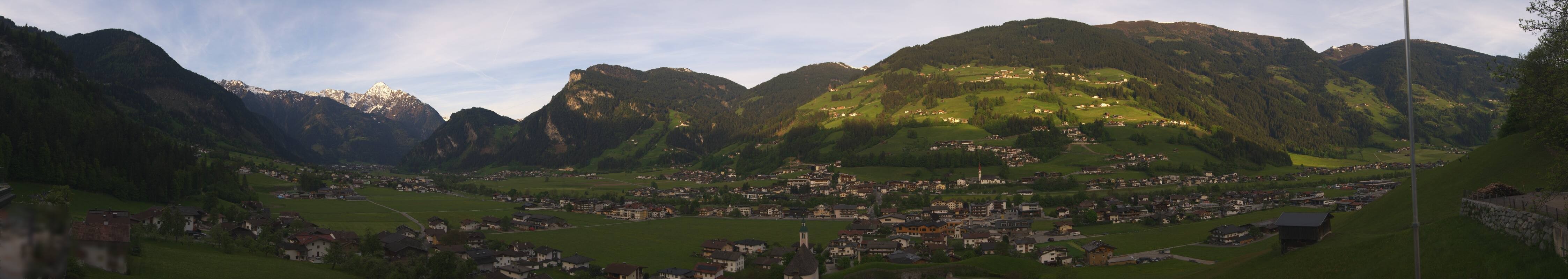 Archiv Foto Webcam Blick von Bichl auf Mayrhofen