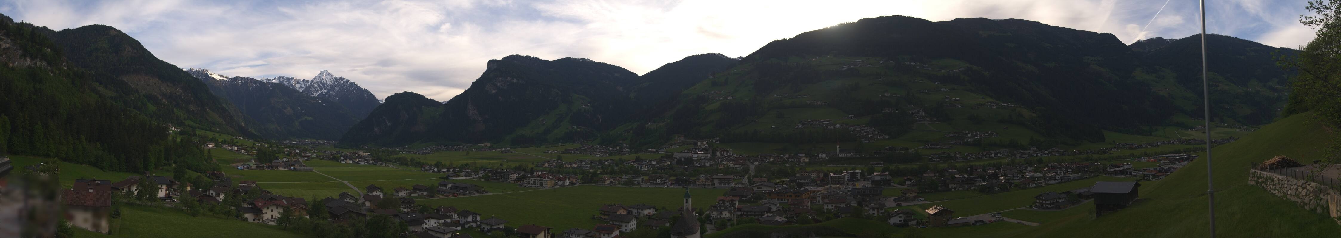 Archiv Foto Webcam Blick von Bichl auf Mayrhofen