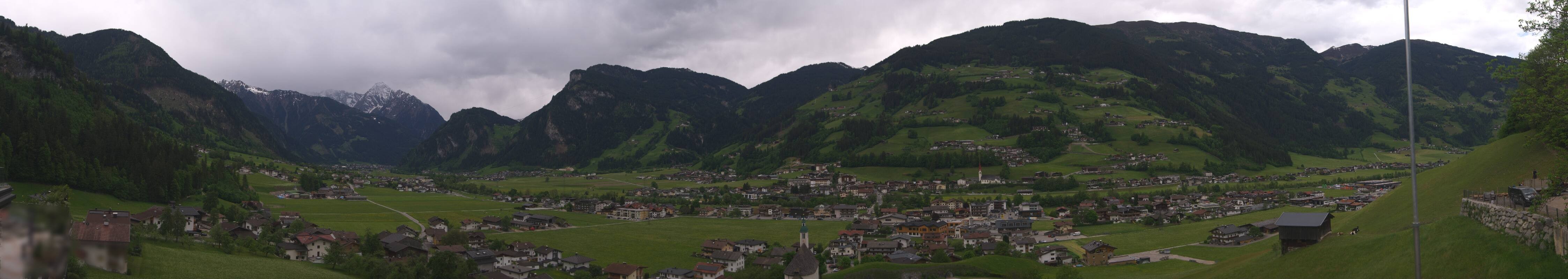 Archived image Webcam Panoramic View Mayrhofen