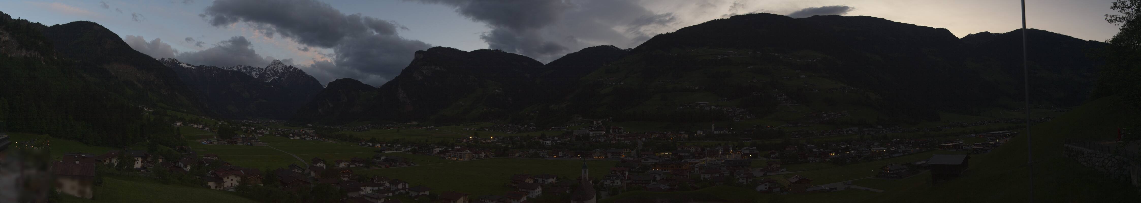 Archiv Foto Webcam Blick von Bichl auf Mayrhofen