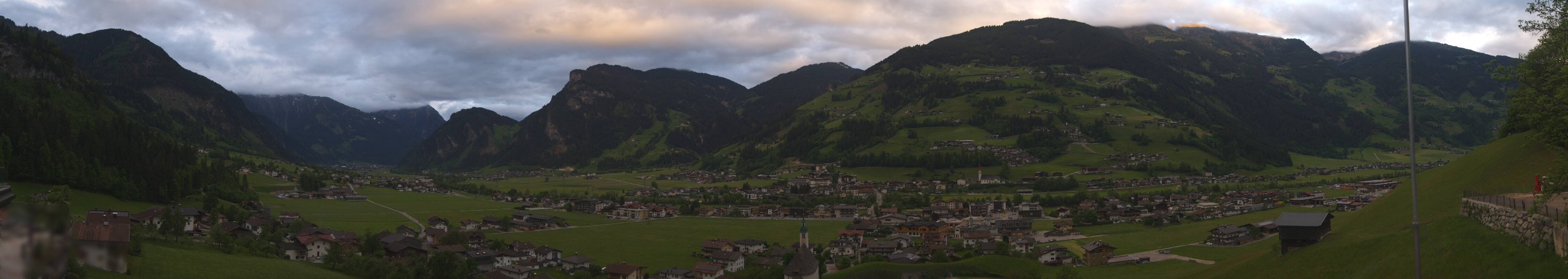 Archiv Foto Webcam Blick von Bichl auf Mayrhofen