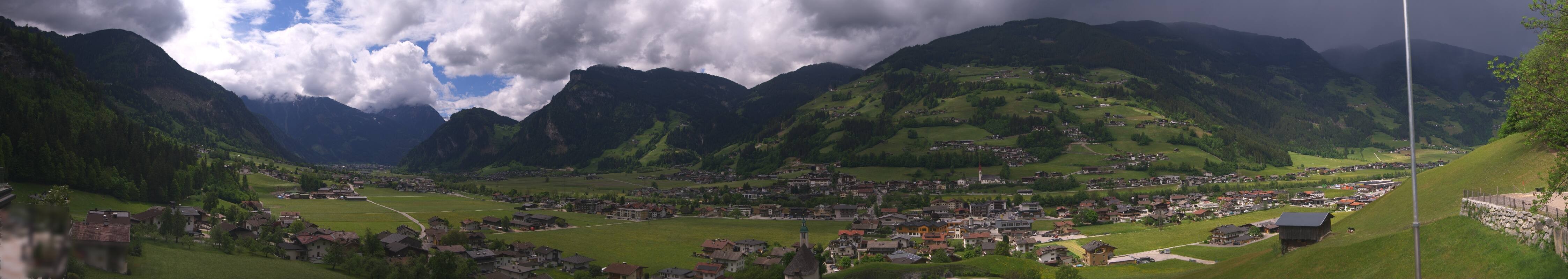 Archiv Foto Webcam Blick von Bichl auf Mayrhofen
