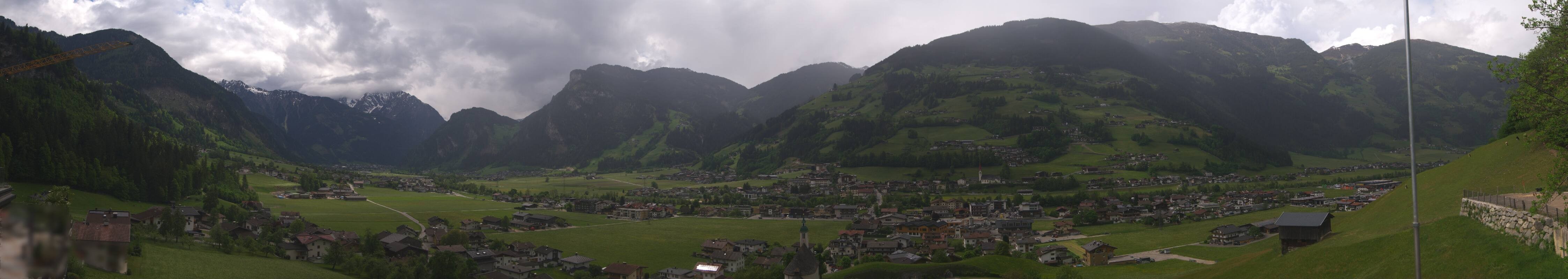 Archiv Foto Webcam Blick von Bichl auf Mayrhofen