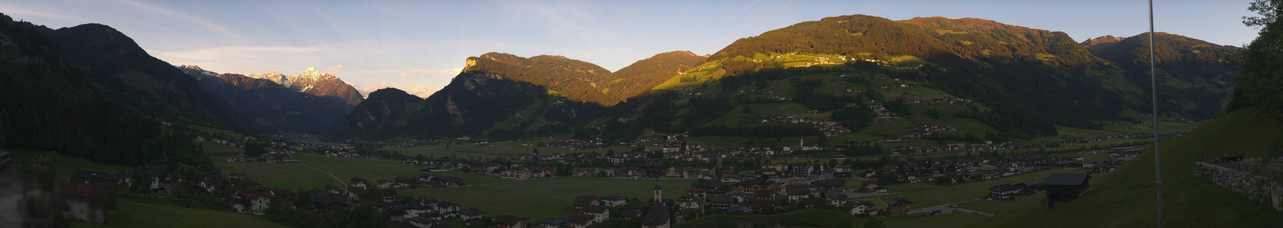 Archiv Foto Webcam Blick von Bichl auf Mayrhofen