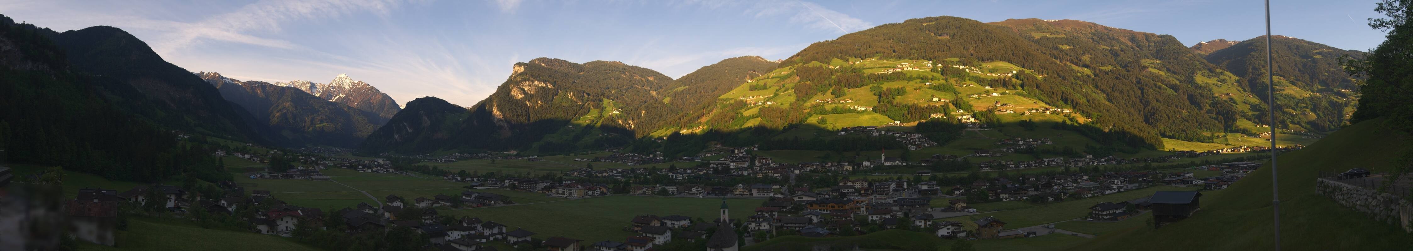 Archiv Foto Webcam Blick von Bichl auf Mayrhofen