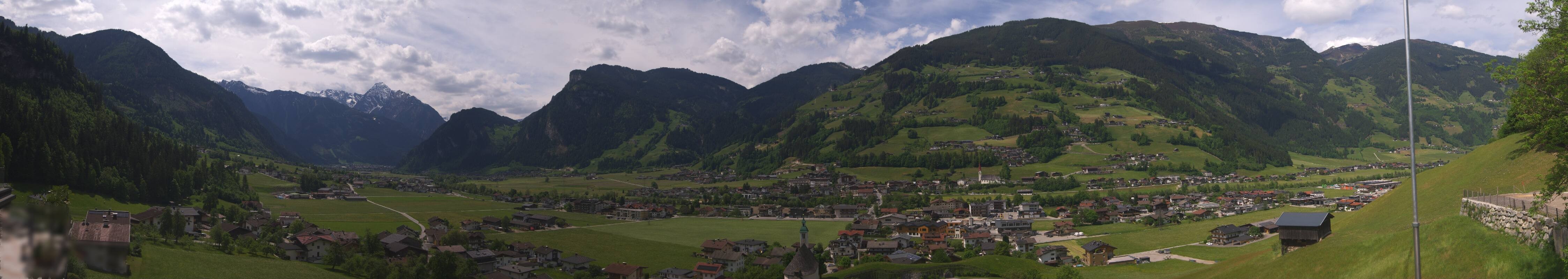 Archiv Foto Webcam Blick von Bichl auf Mayrhofen