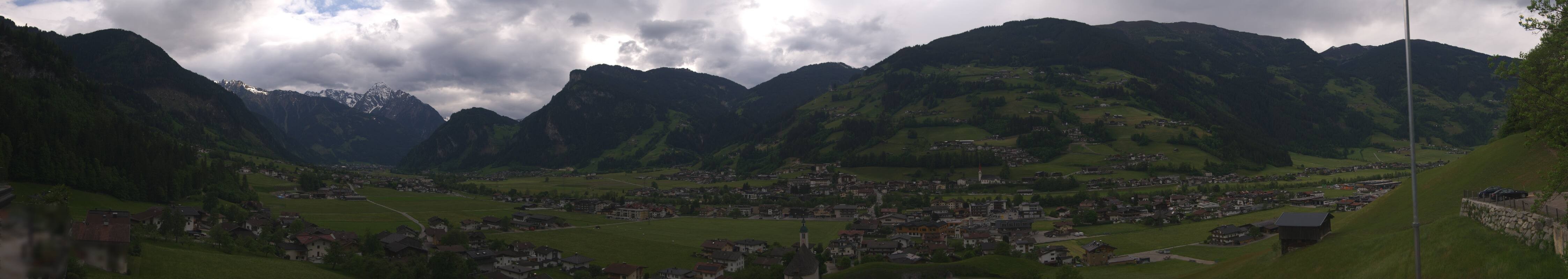 Archiv Foto Webcam Blick von Bichl auf Mayrhofen