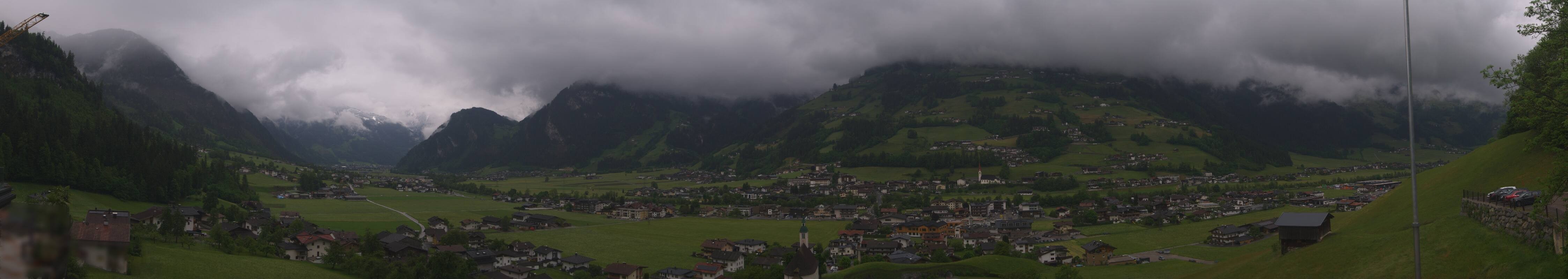 Archiv Foto Webcam Blick von Bichl auf Mayrhofen