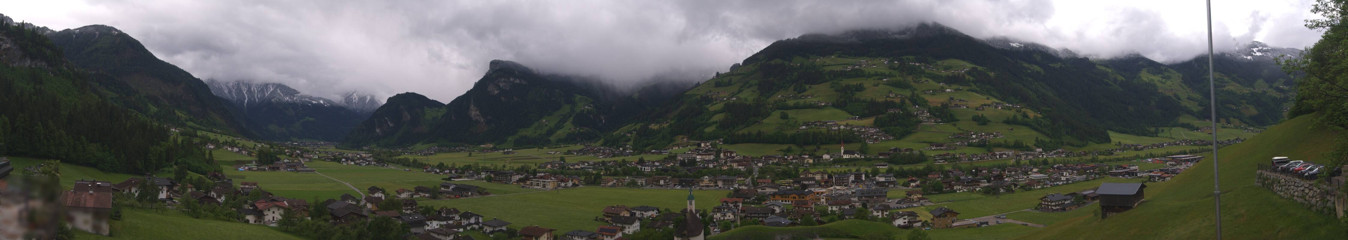 Archiv Foto Webcam Blick von Bichl auf Mayrhofen
