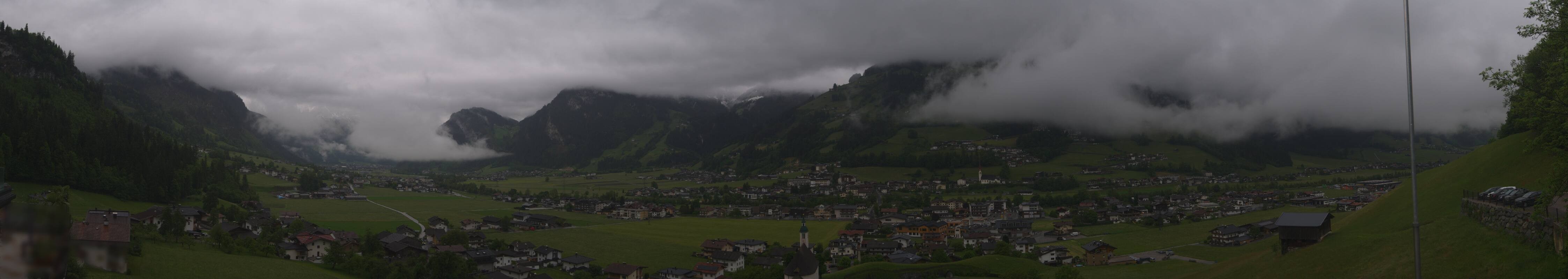 Archived image Webcam Panoramic View Mayrhofen
