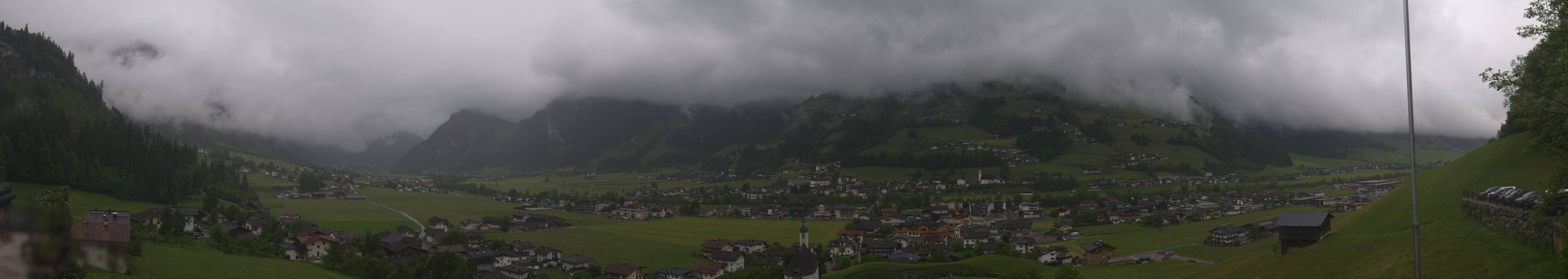 Archived image Webcam Panoramic View Mayrhofen