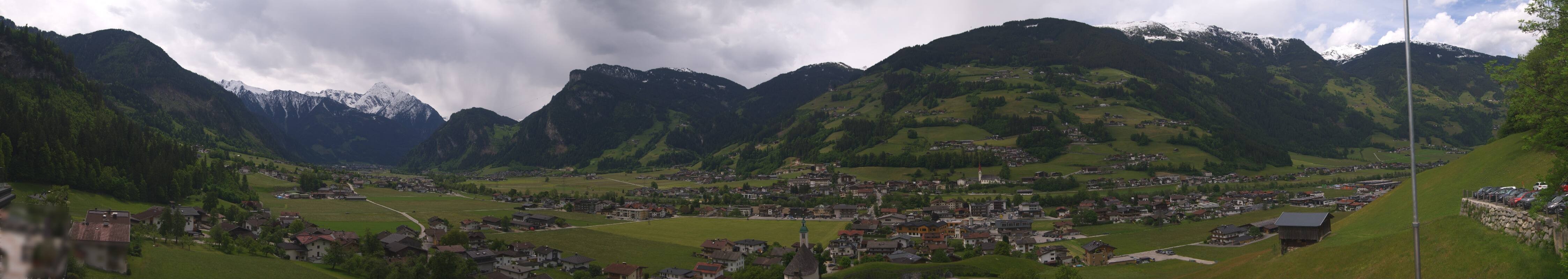 Archiv Foto Webcam Blick von Bichl auf Mayrhofen
