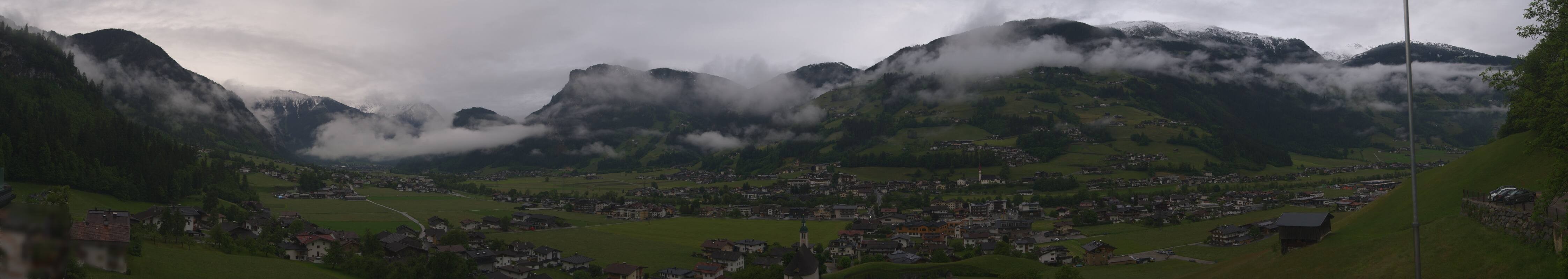 Archived image Webcam Panoramic View Mayrhofen