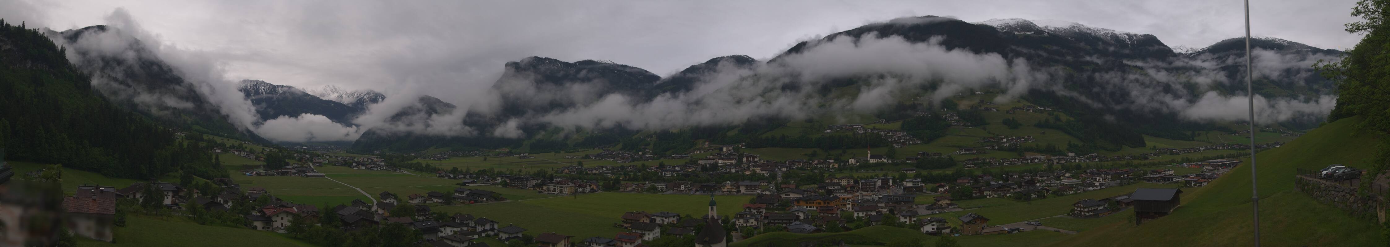 Archived image Webcam Panoramic View Mayrhofen