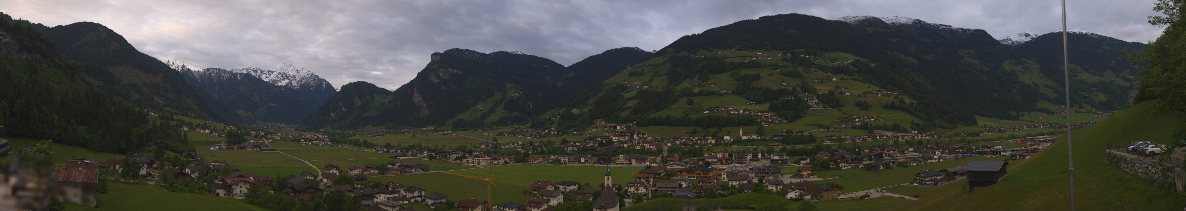 Archiv Foto Webcam Blick von Bichl auf Mayrhofen